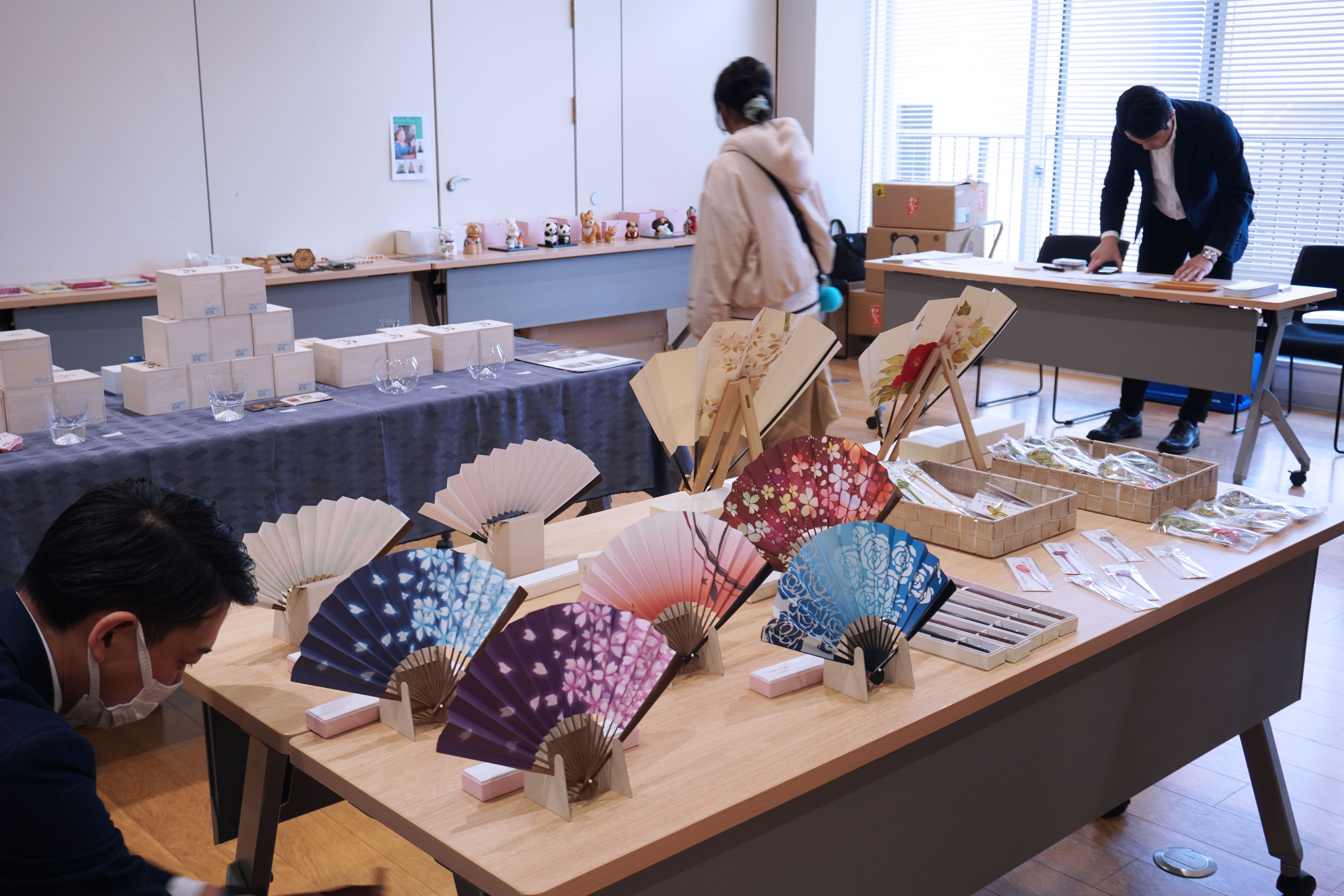 『見て、触れて、聞いて、学ぶ！JAPANISM 日本文化体験フェス～SAKURA～』扇子販売