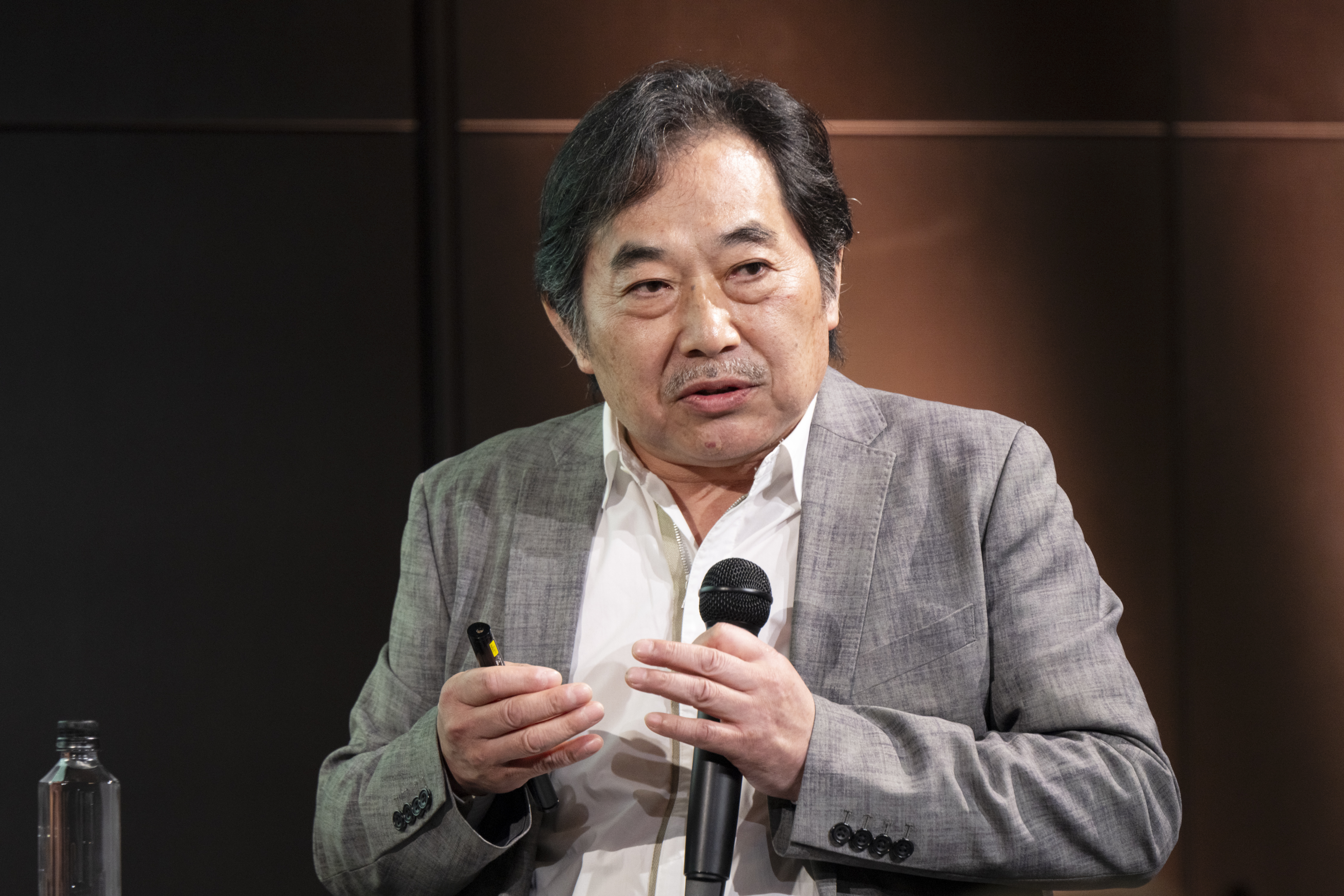 香山建築研究所長谷川氏