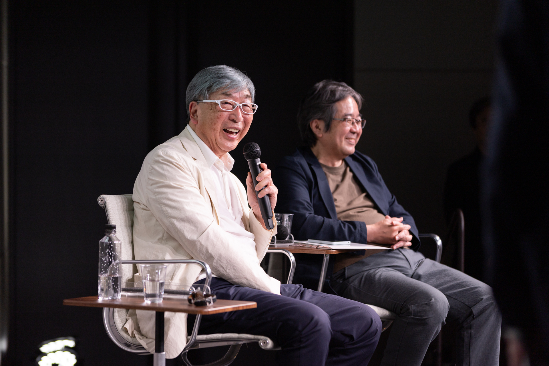 伊東豊雄建築設計事務所伊東氏、東氏