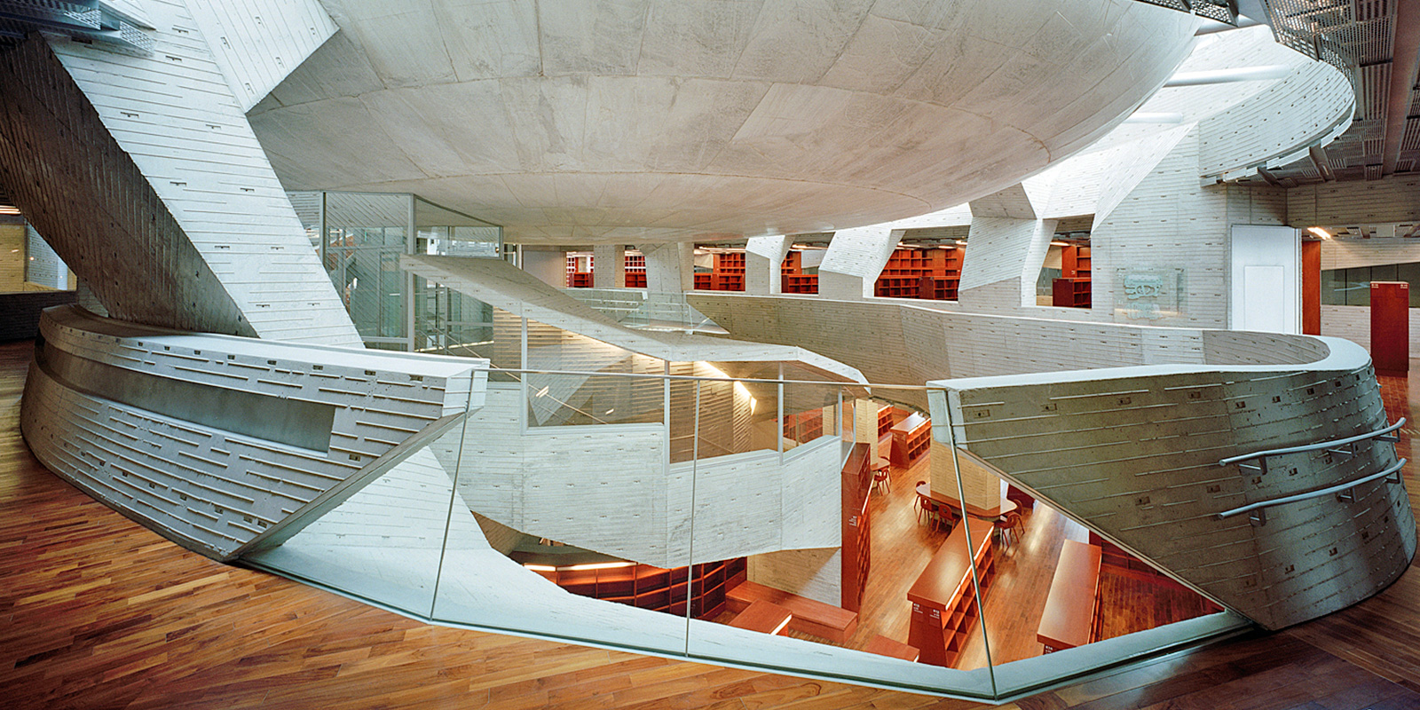 Yurihonjo City Cultral Center KADARE