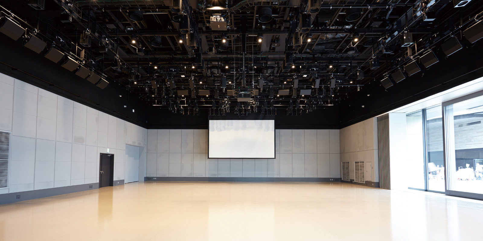 FUTAKO TAMAGAWA rise STUDIO ＆ HALL