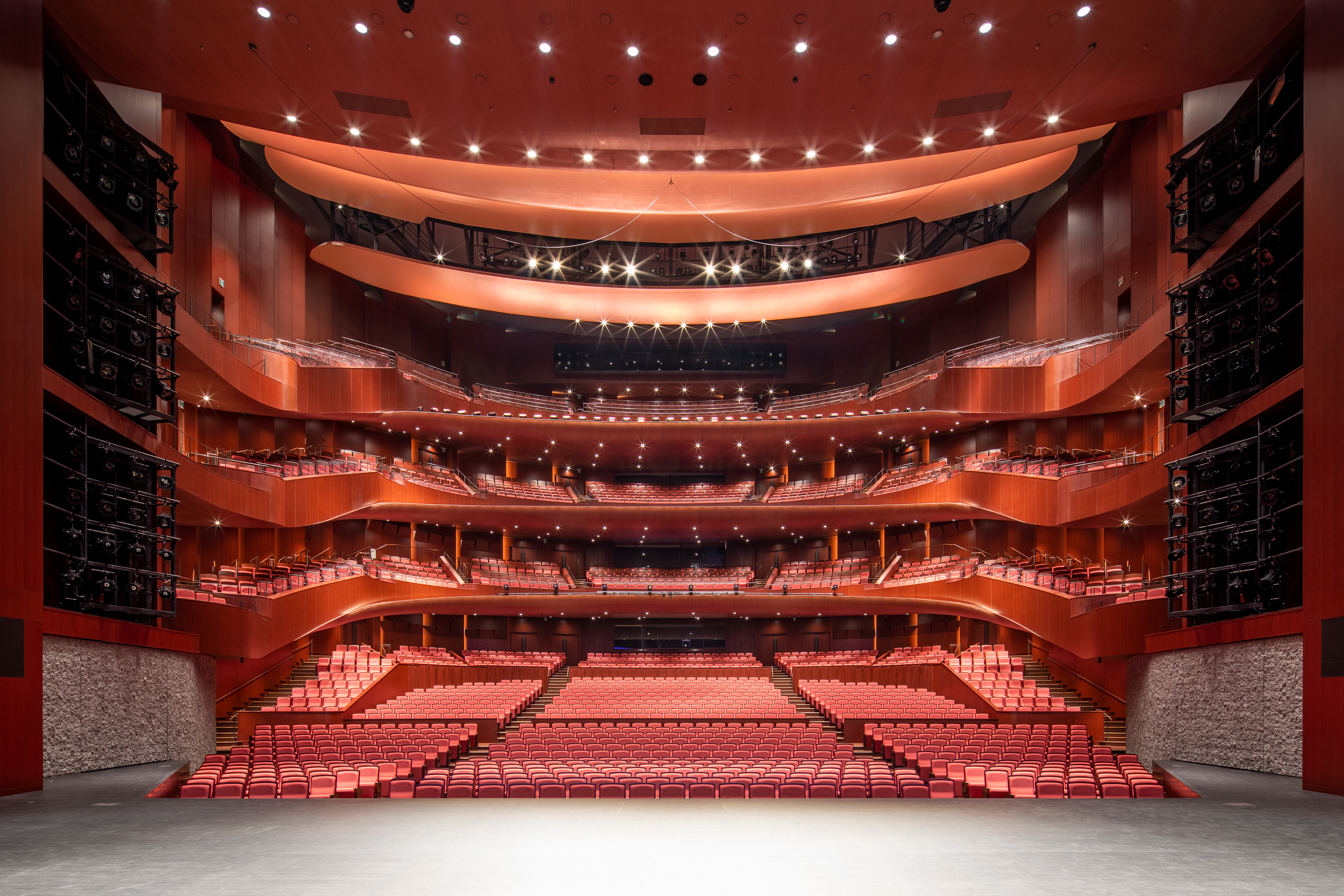 SAPPORO CULTURAL ARTS THEATER hitaru