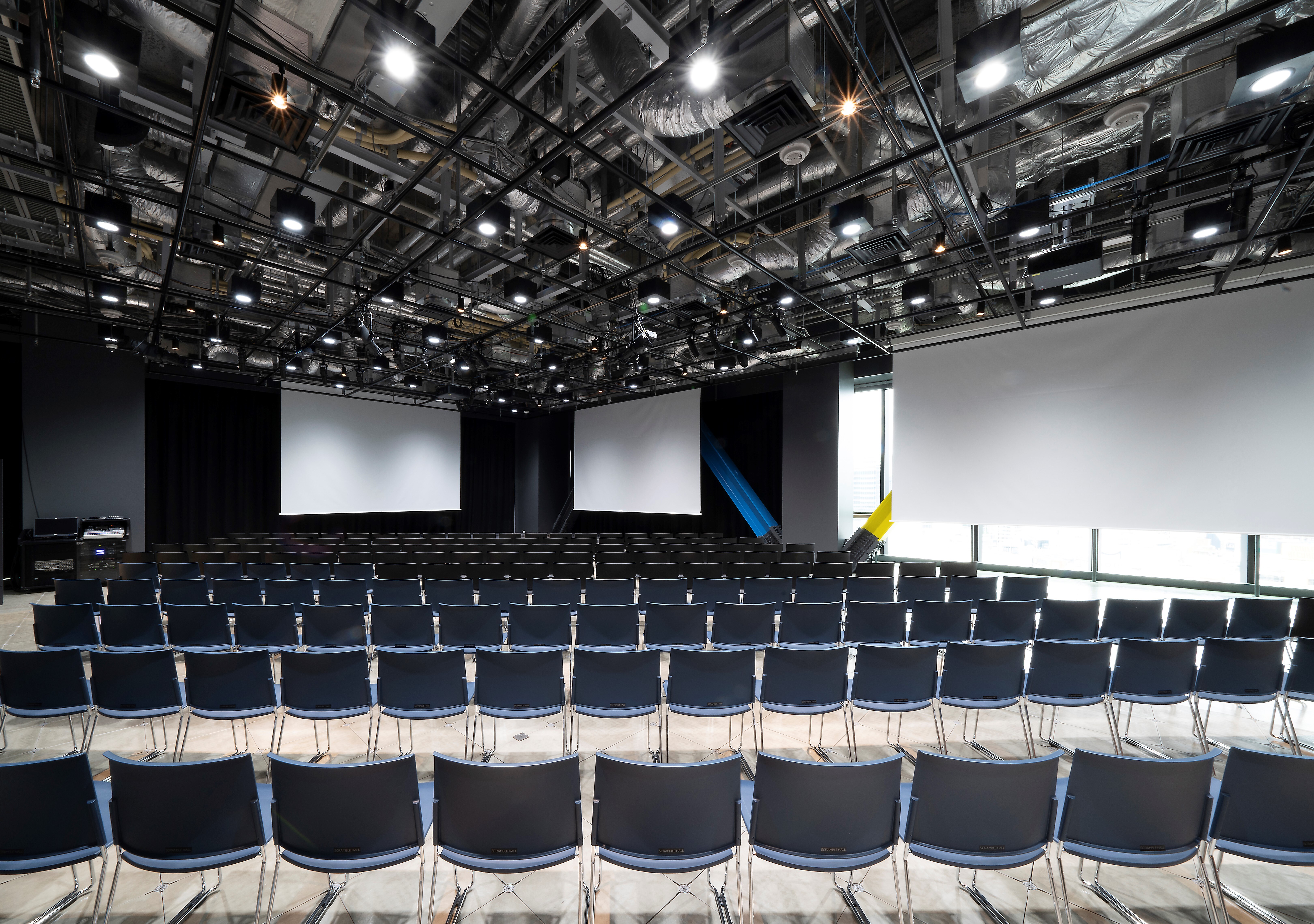 SHIBUYA QWS SCRAMBLE HALL