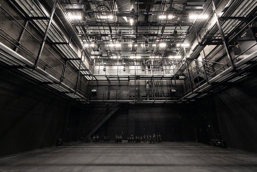 J. F. OBERLIN UNIVERSITY Tokyo Hinatayama Campus SOTTAKUKAN