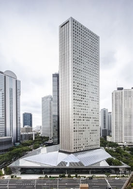SHINJUKU SUMITOMO BUILDING SANKAKU HIROBA