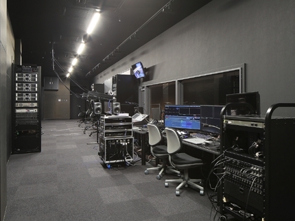 YOSHIMOTO FUKUOKA DAIWA SECURITIES／CONNECT THEATER