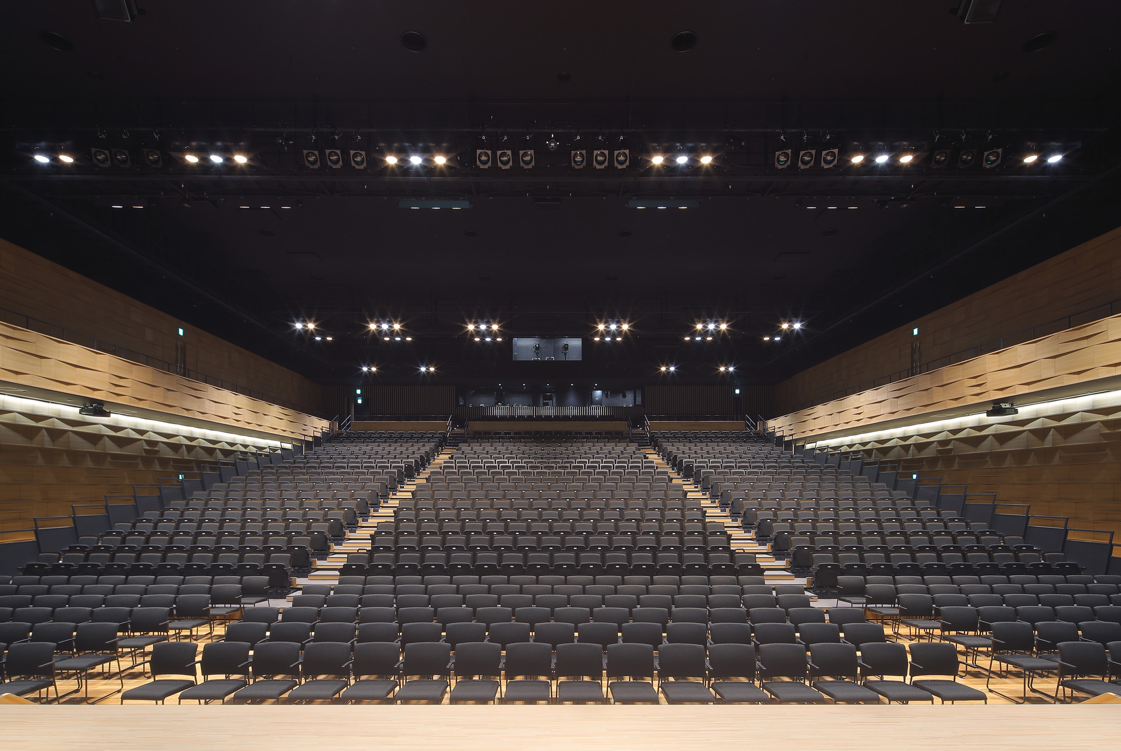 SATSUMASENDAI CITY SENDAI STATION CONVENTION CENTER