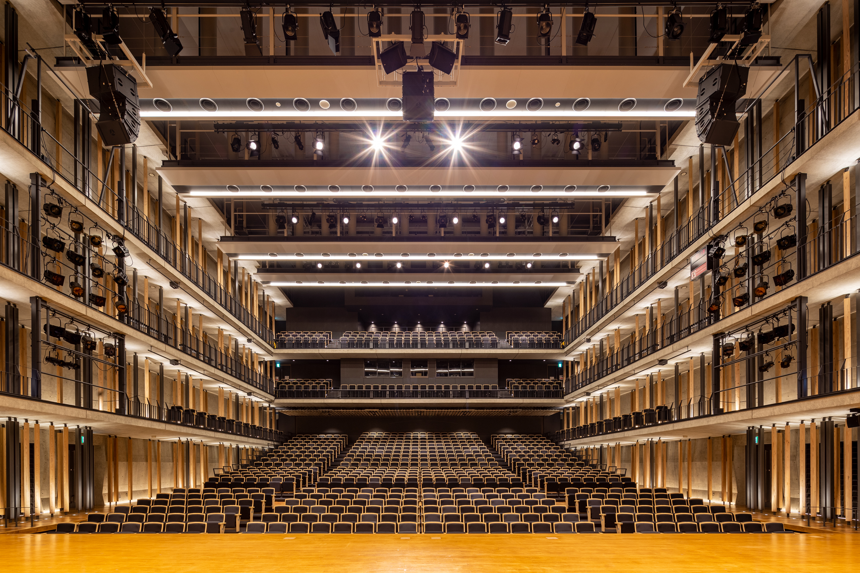 SHINGU CITY CULTURE CENTER, TANKAKU HALL