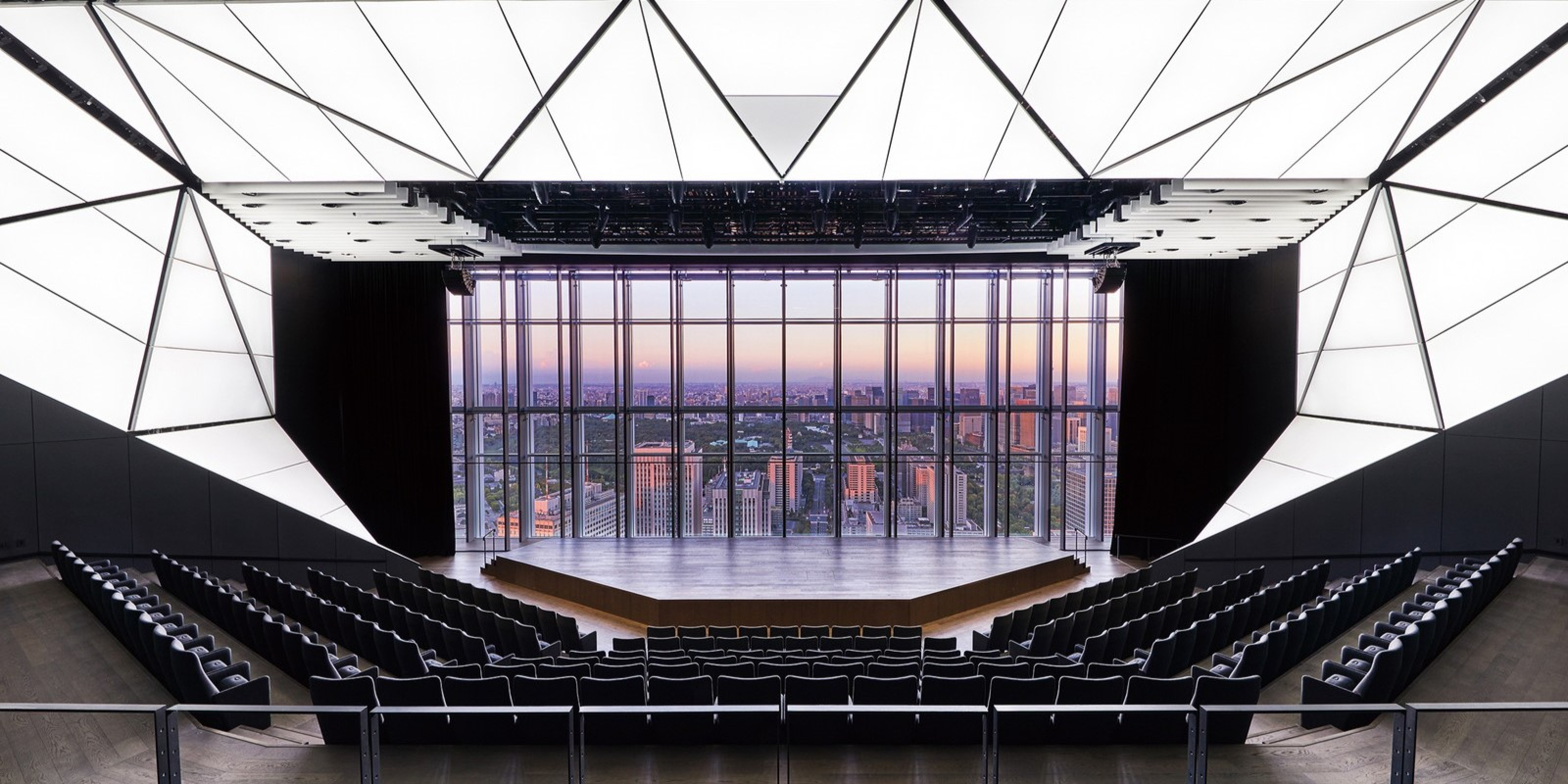 TORANOMON HILLS STATION TOWER TOKYO NODE