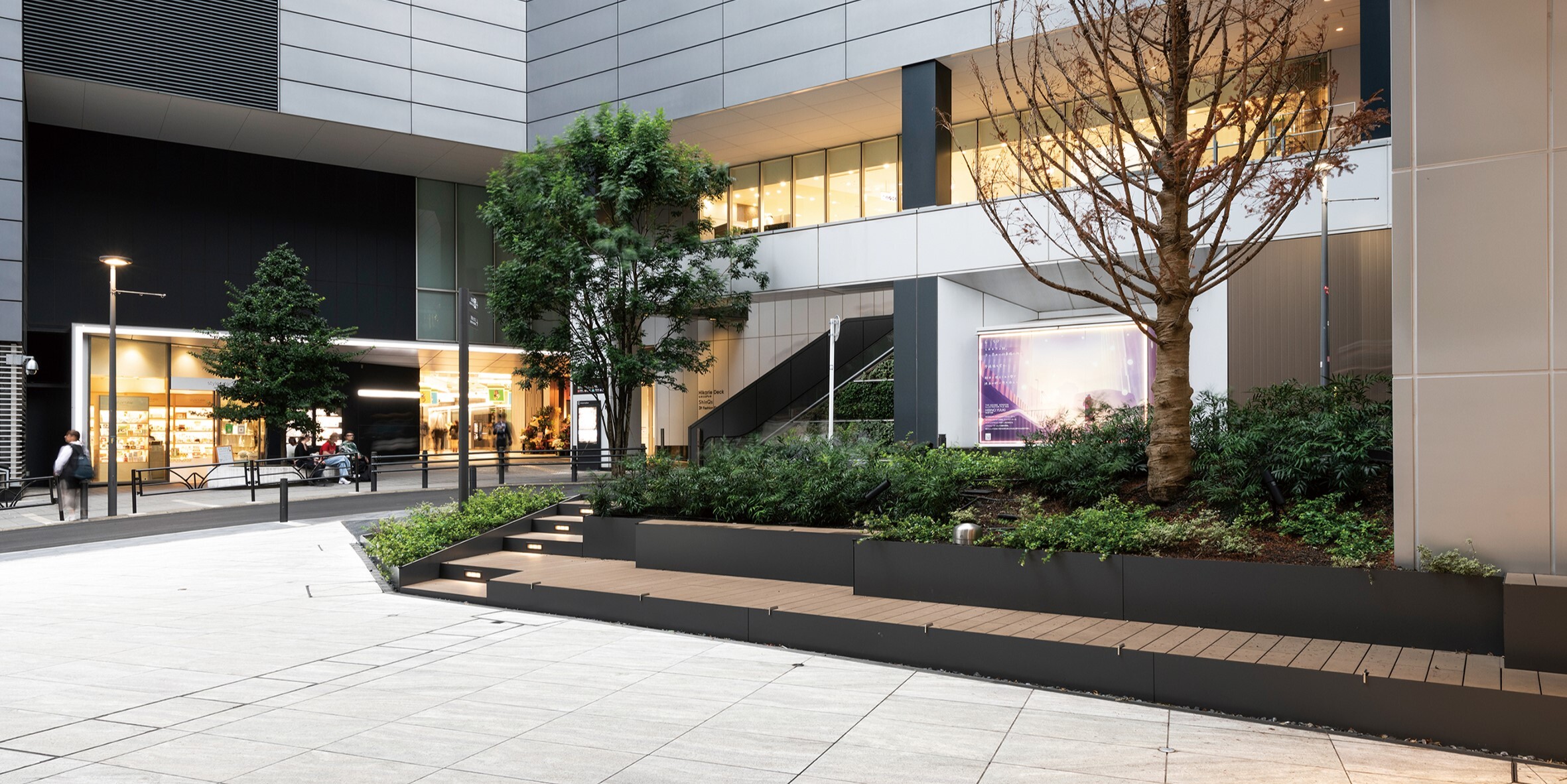 SHIBUYA AXSH KAIDANSHITSU / SHIBU SPOT