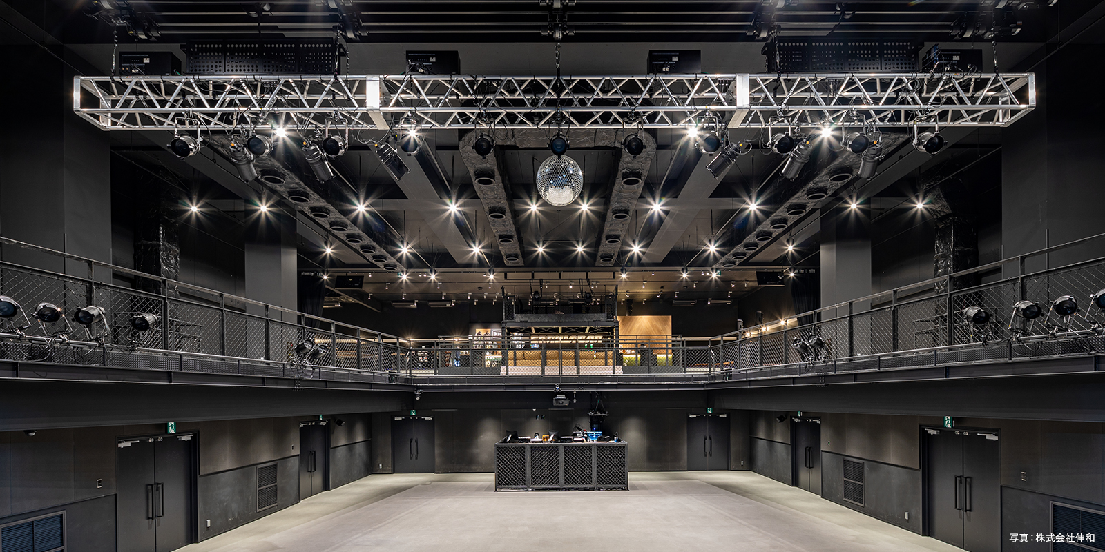 GORILLA HALL OSAKA
