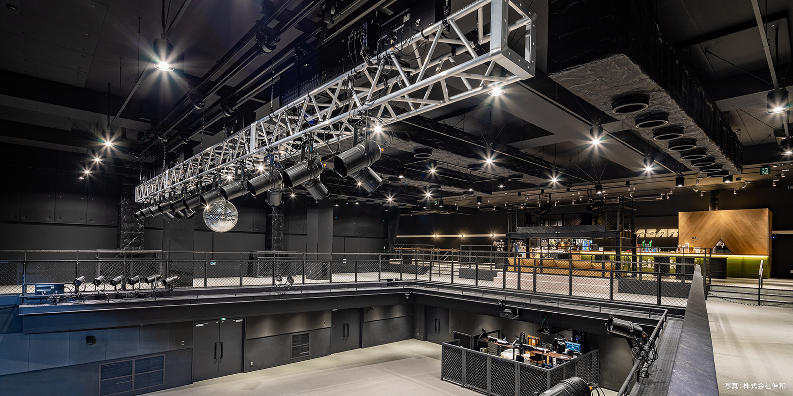 GORILLA HALL OSAKA
